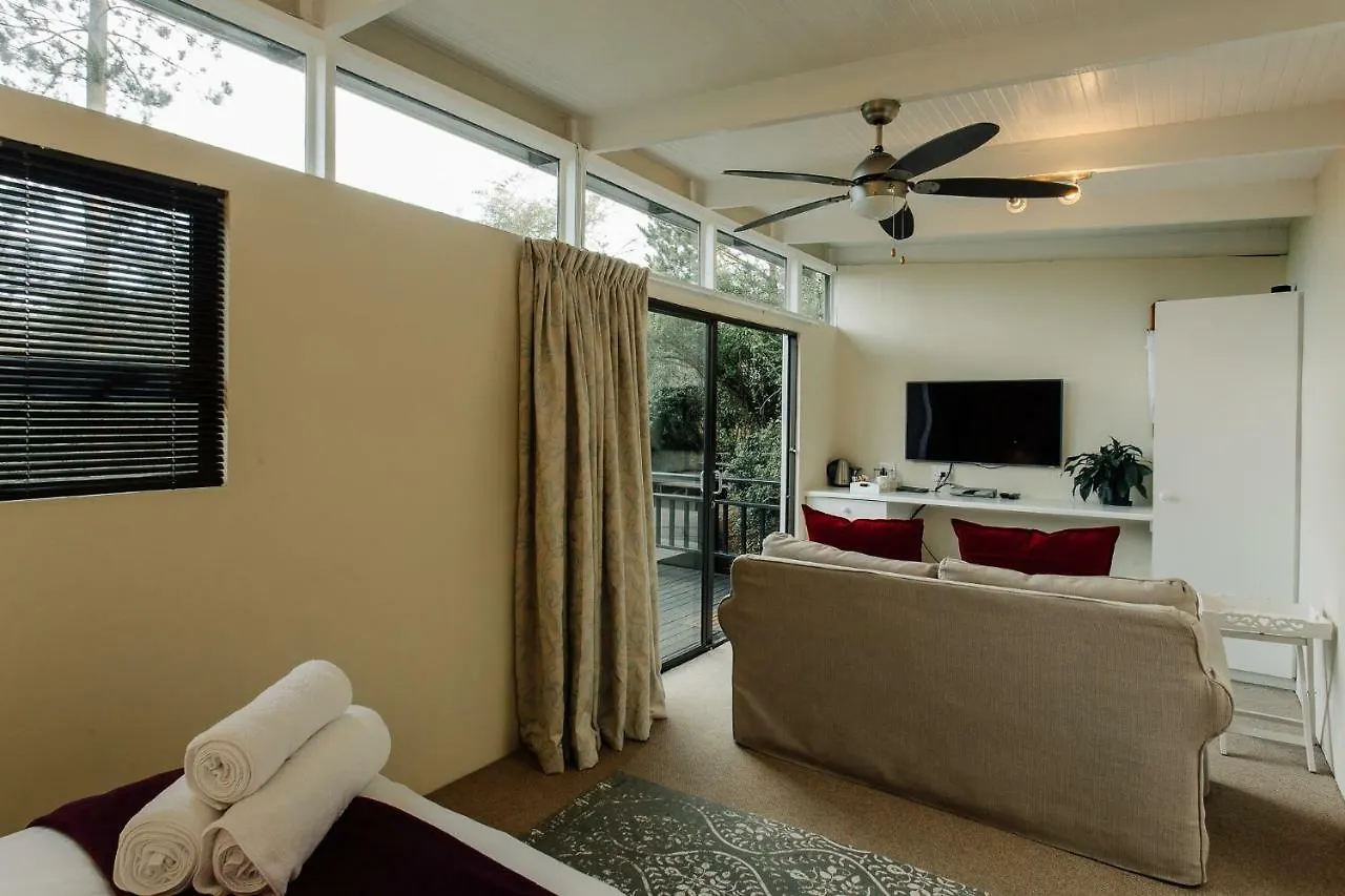 L'Auberge Country Hideaway Port Elizabeth Resort